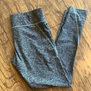 Victoria’s Secret Pink leggings